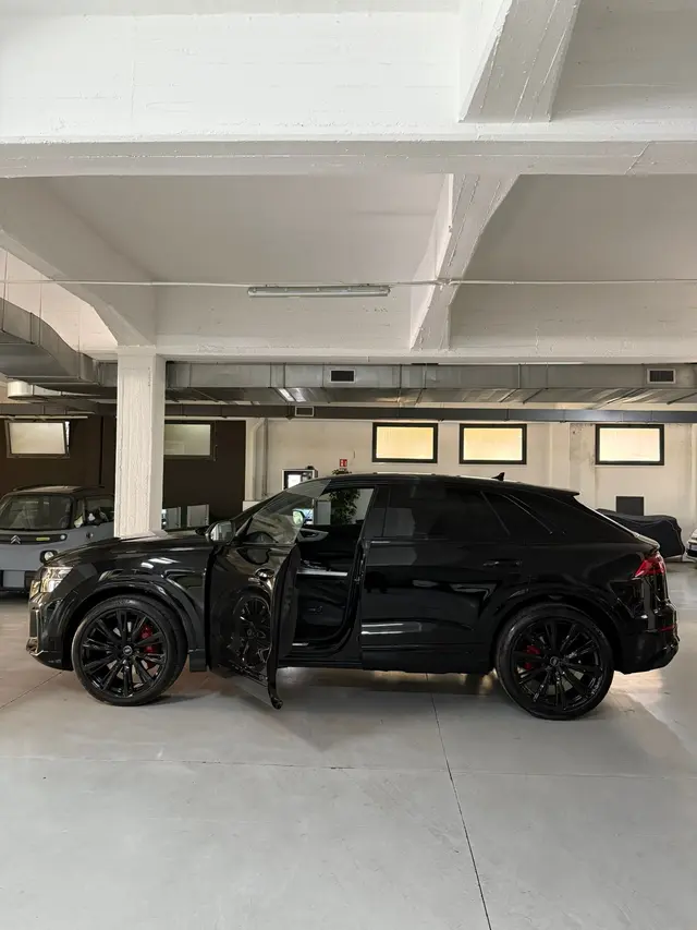 Audi Q8 2025 — Florence Luxury Car Rental, Florence