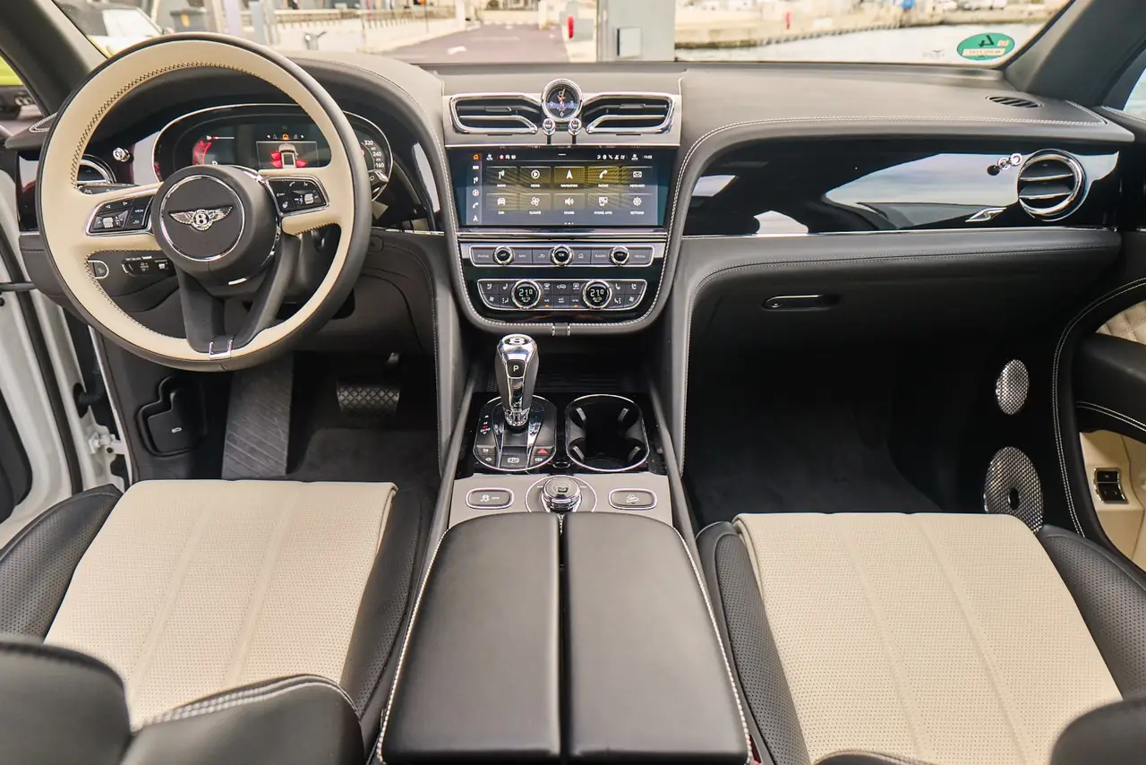 Bentley Bentayga V8-S 2024, dashboard — Florence Luxury Car Rental, Florence. Effortless power for Siena day trips beyond the ZTL