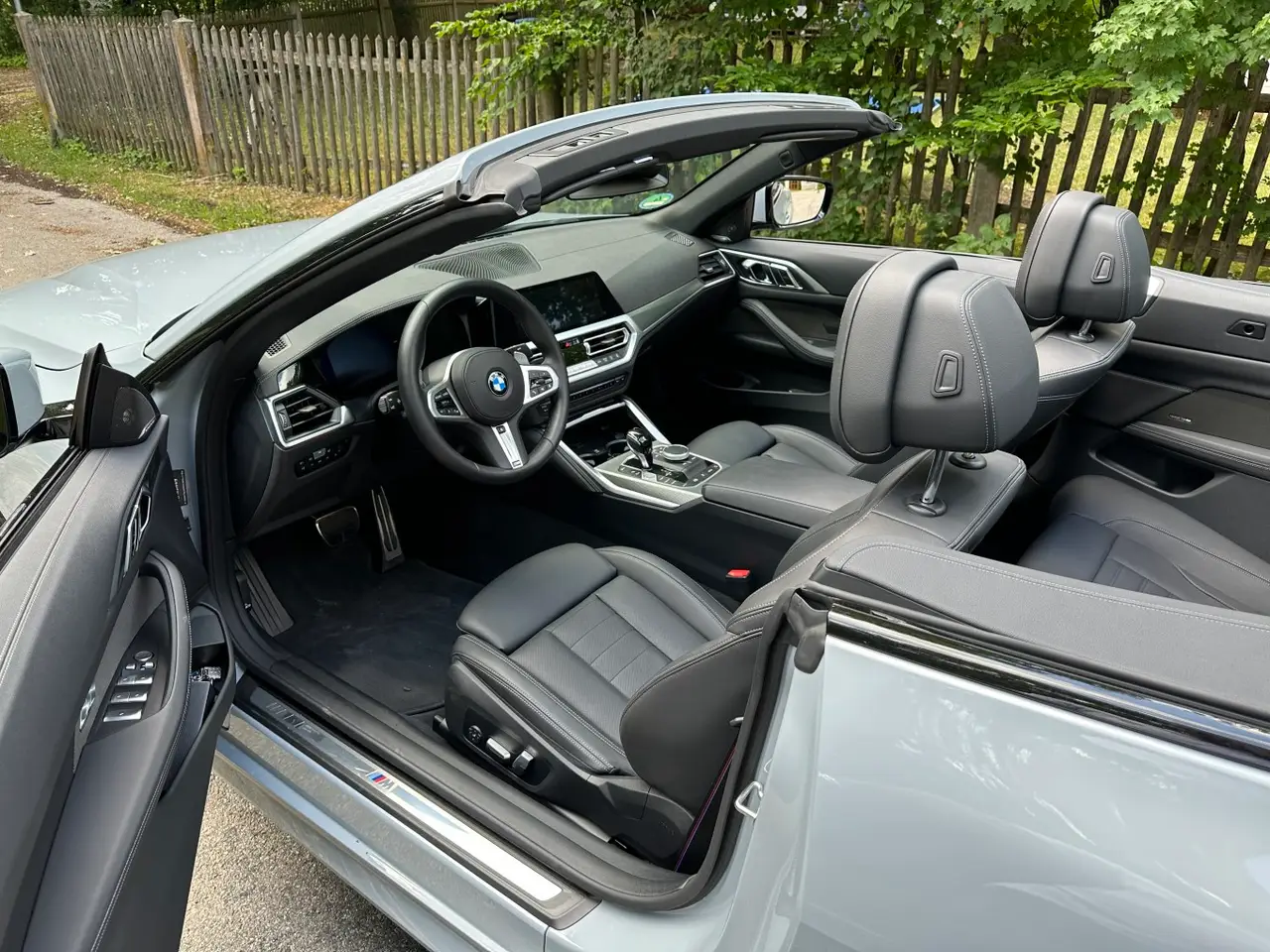 BMW 430i Cabrio 2023, interior — Florence Luxury Car Rental, Florence. BMW 430i Cabrio in Florence The 2023 BMW 430i Cabrio is available for hire in Florence,…