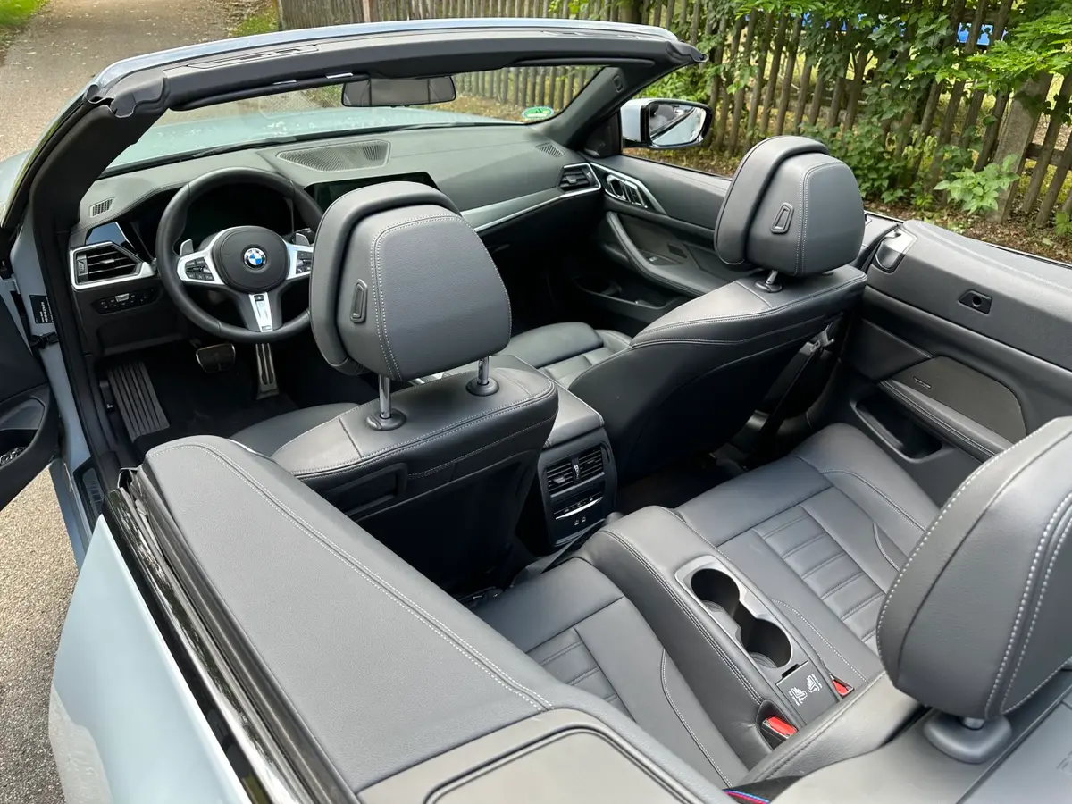 BMW 430i Cabrio 2023, dashboard — Florence Luxury Car Rental, Florence. BMW 430i Cabrio in Florence The 2023 BMW 430i Cabrio is available for hire in Florence,…