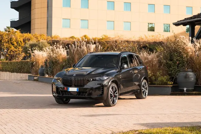 BMW X5 M-pack 30d 2025 — Florence Luxury Car Rental, Florence
