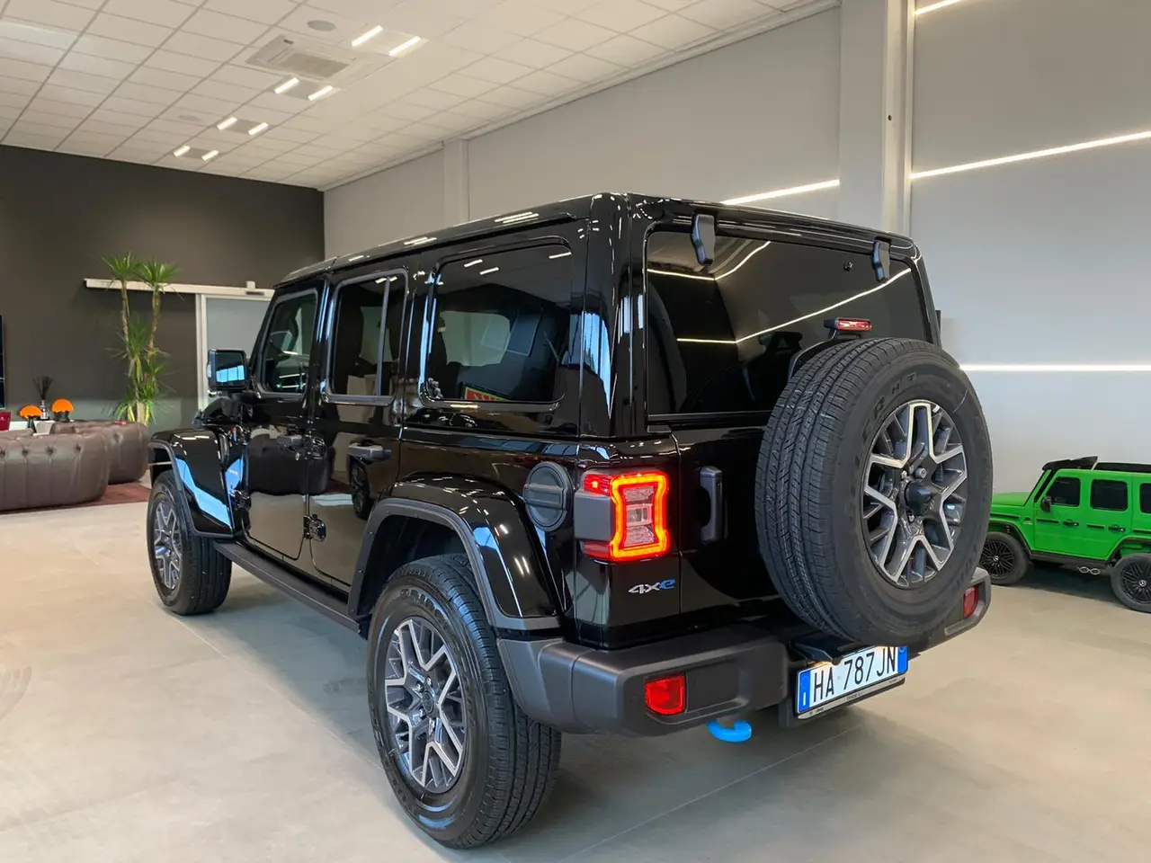 Jeep Wrangler 2025, exterior — Florence Luxury Car Rental, Florence. Jeep Wrangler in Florence Renting the 2025 Jeep Wrangler in Florence provides an SUV…