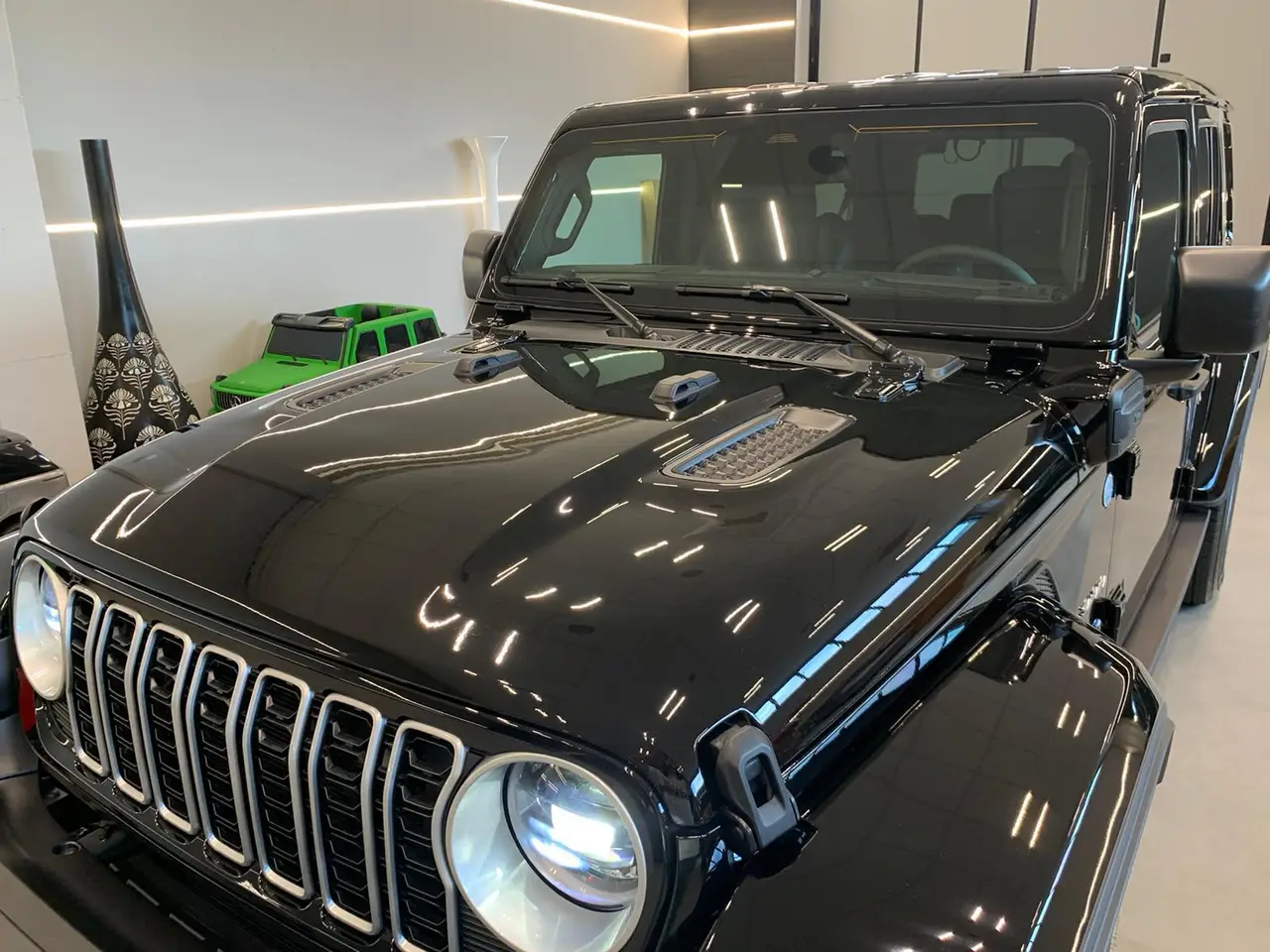 Jeep Wrangler 2025, dashboard — Florence Luxury Car Rental, Florence. Jeep Wrangler in Florence Renting the 2025 Jeep Wrangler in Florence provides an SUV…