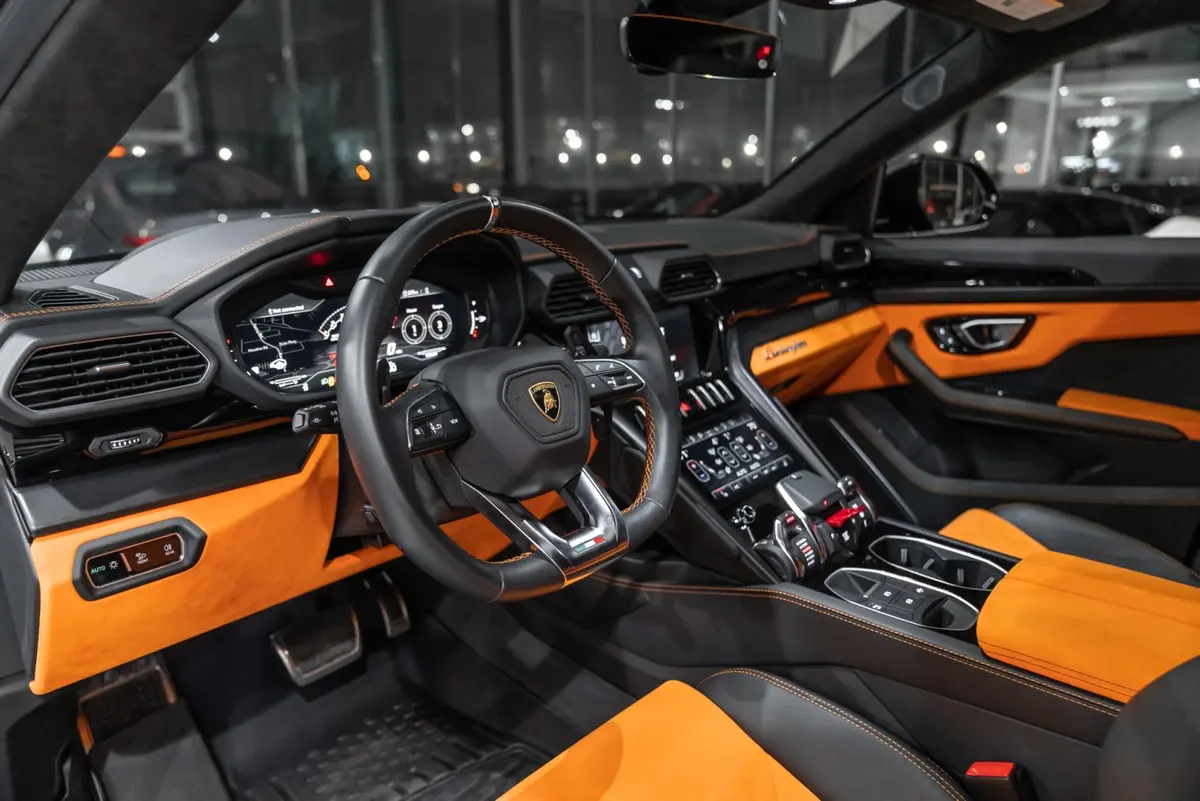 Lamborghini Urus S 2024, dashboard — Florence Luxury Car Rental, Florence. Lamborghini Urus S in Florence Renting the 2024 Lamborghini Urus S in Florence provides…