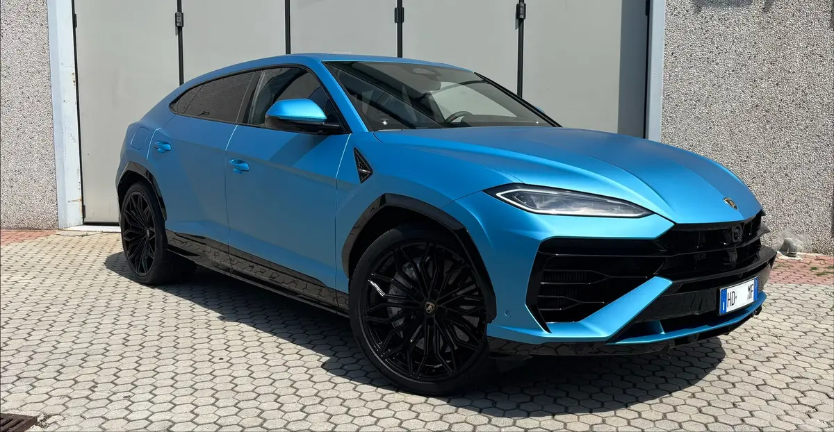 Lamborghini Urus SE 2025 — Florence Luxury Car Rental, Florence. Lamborghini Urus SE in Florence Renting the 2025 Lamborghini Urus SE in Florence provides…