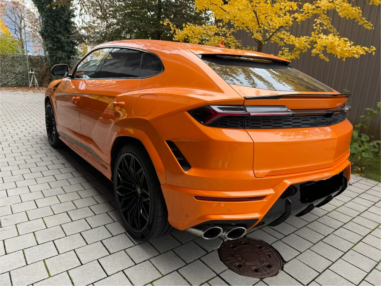 Lamborghini URUS SE 2025, exterior — Florence Luxury Car Rental, Florence. Lamborghini URUS SE in Florence Renting the 2025 Lamborghini URUS SE in Florence provides…