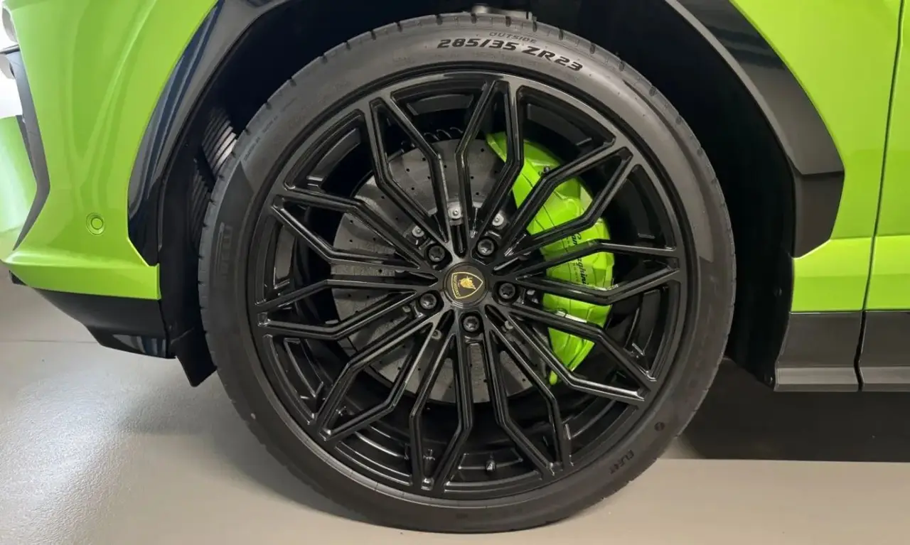 Lamborghini Urus SE 2026, exterior — Florence Luxury Car Rental, Florence. Lamborghini Urus SE in Florence Renting the 2026 Lamborghini Urus SE in Florence provides…