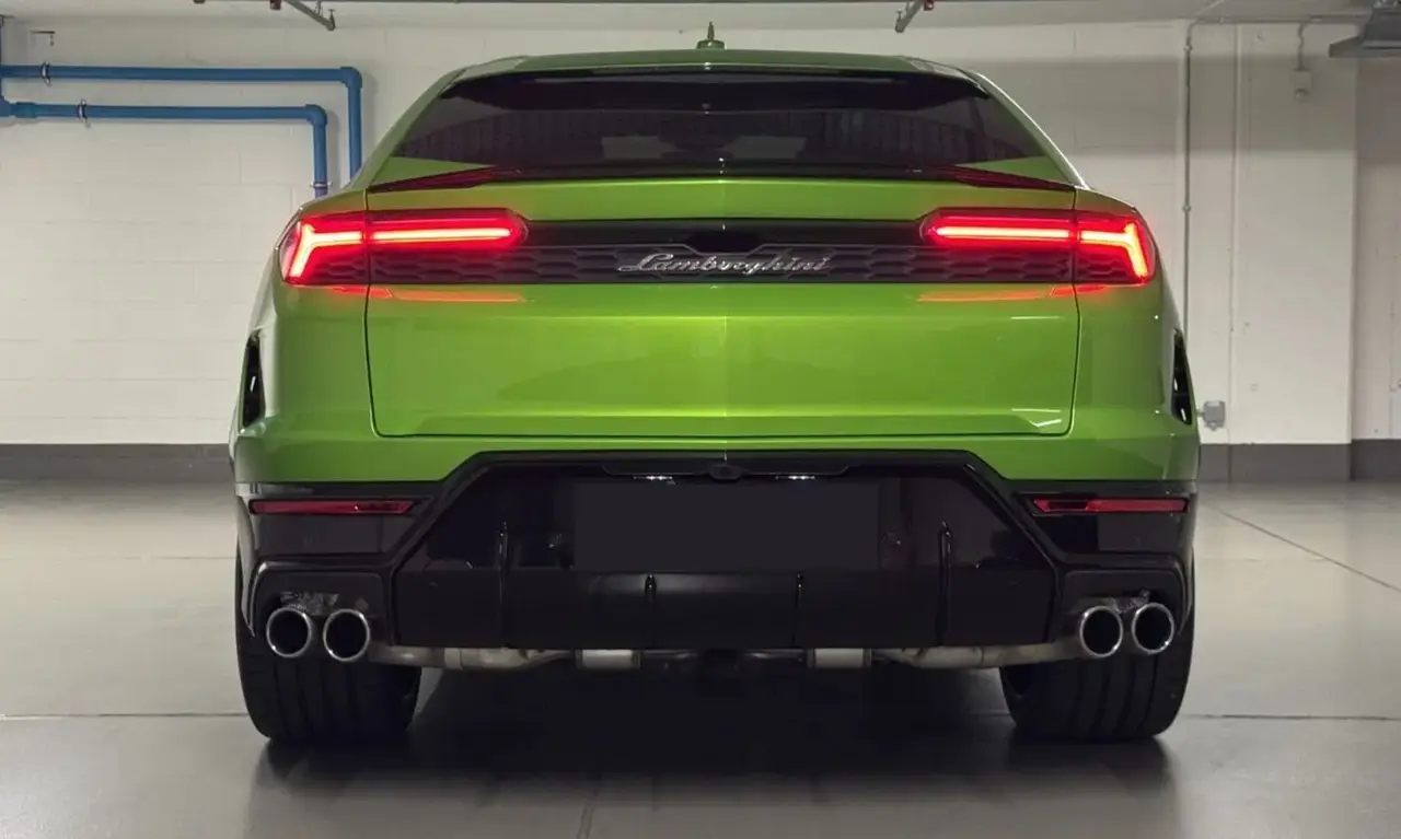 Lamborghini Urus SE 2026, rear view — Florence Luxury Car Rental, Florence. Lamborghini Urus SE in Florence Renting the 2026 Lamborghini Urus SE in Florence provides…