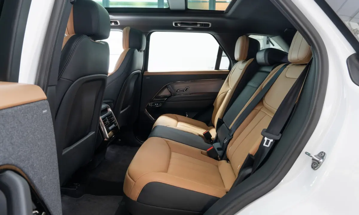 Land Rover Range Rover Sport 2025, side profile — Florence Luxury Car Rental, Florence. Land Rover Range Rover Sport in Florence Renting the 2025 Land Rover Range Rover Sport in…