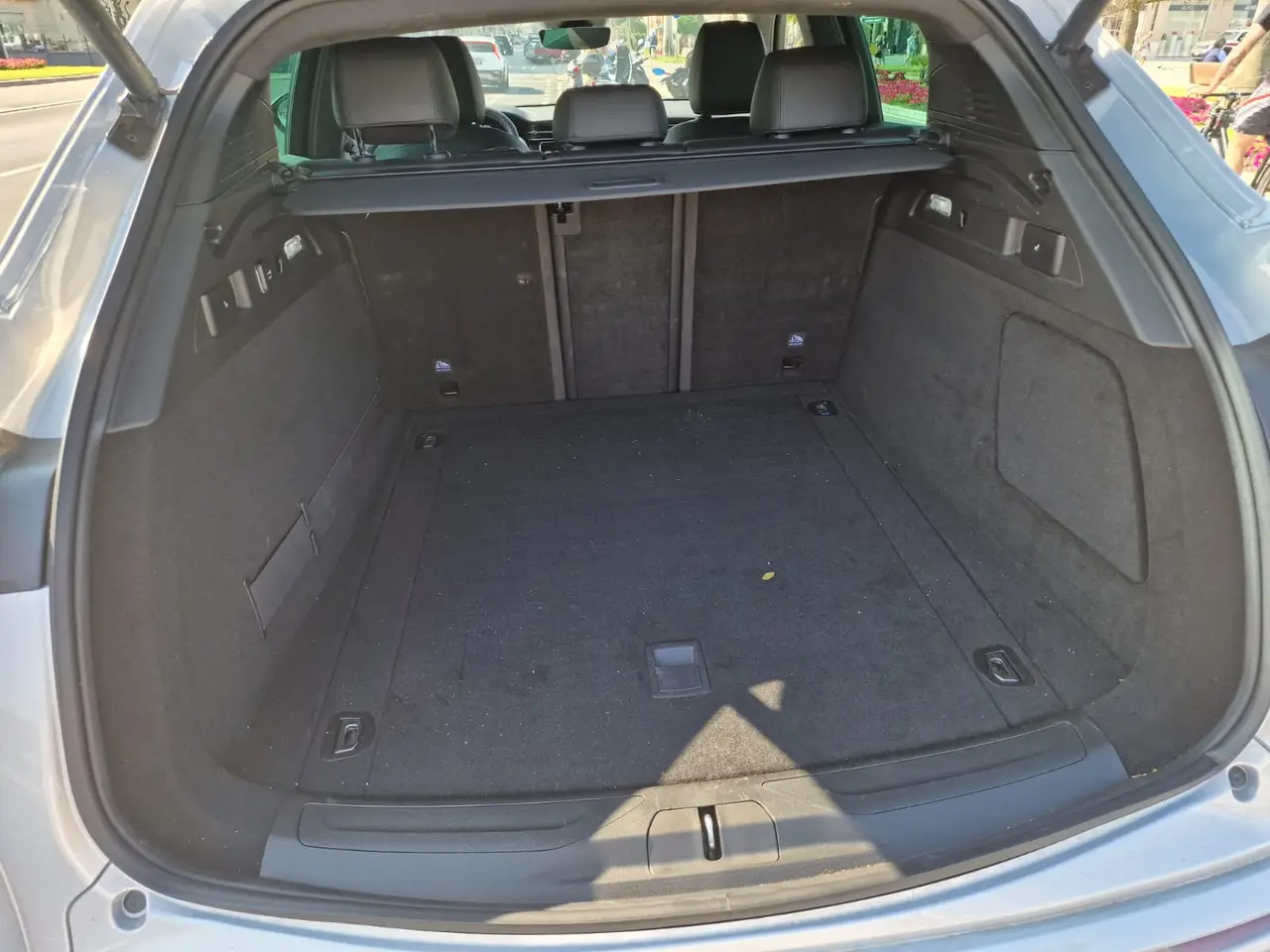 Maserati Grecale GT 2025, rear view — Florence Luxury Car Rental, Florence. Maserati Grecale GT in Florence Renting the 2025 Maserati Grecale GT in Florence provides…