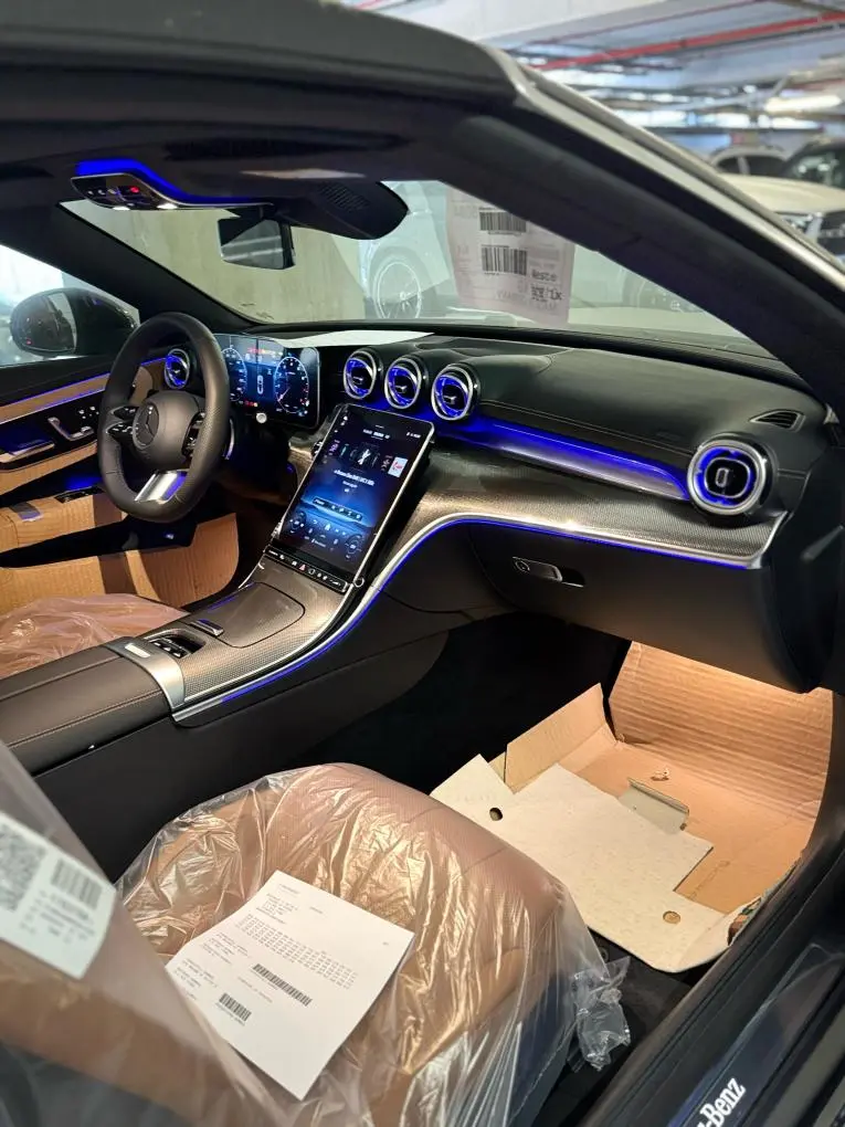 Mercedes Benz CLE 300 Cabriolet AMG Premium 2025, exterior — Florence Luxury Car Rental, Florence. Mercedes Benz CLE 300 Cabriolet AMG Premium in Florence The 2025 Mercedes Benz CLE 300…