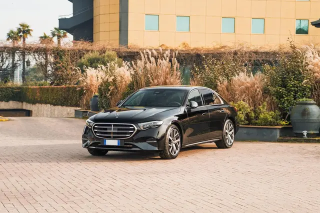Mercedes Benz E-klasse 220d Premium Plus 2026 — Florence Luxury Car Rental, Florence