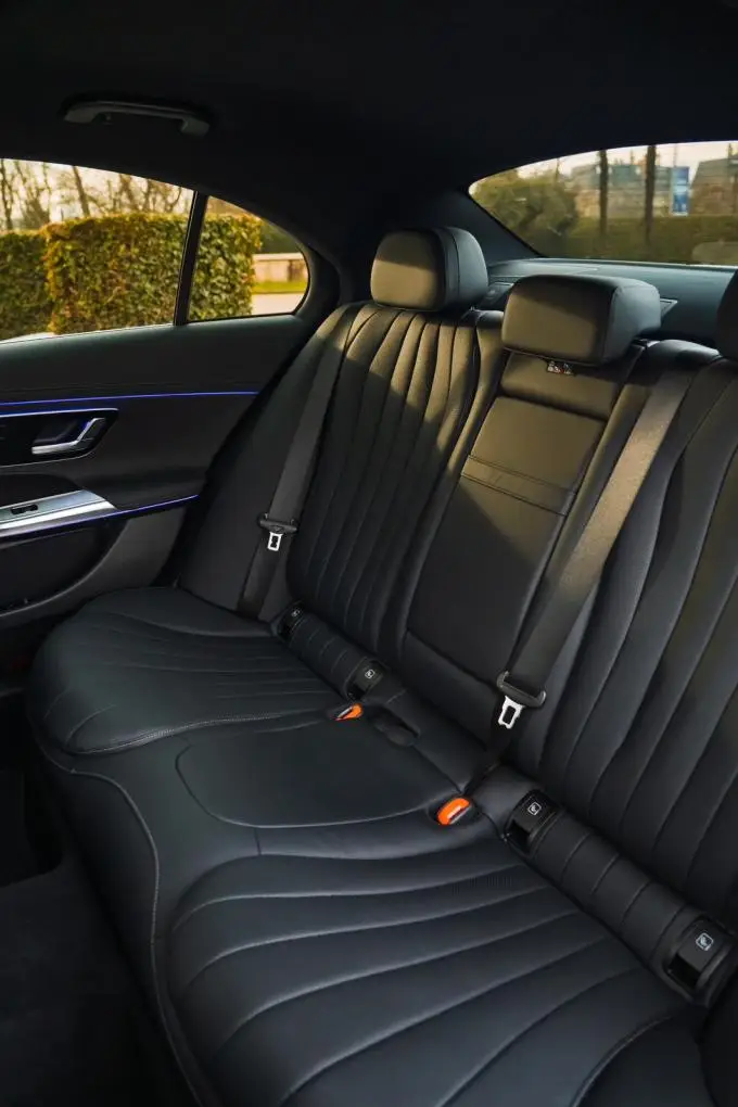 Mercedes Benz E-klasse 220d Premium Plus 2026, interior — Florence Luxury Car Rental, Florence. Mercedes Benz E-klasse 220d Premium Plus in Florence The 2026 Mercedes Benz E-klasse 220d…