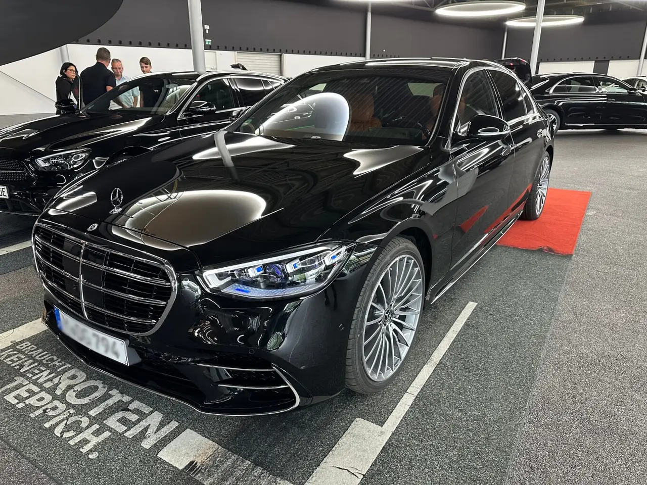 Mercedes Benz S-klasse S400 Long 4-Matic 2023 — Florence Luxury Car Rental, Florence. Mercedes Benz S-klasse S400 Long 4-Matic in Florence Hiring the 2023 Mercedes Benz…
