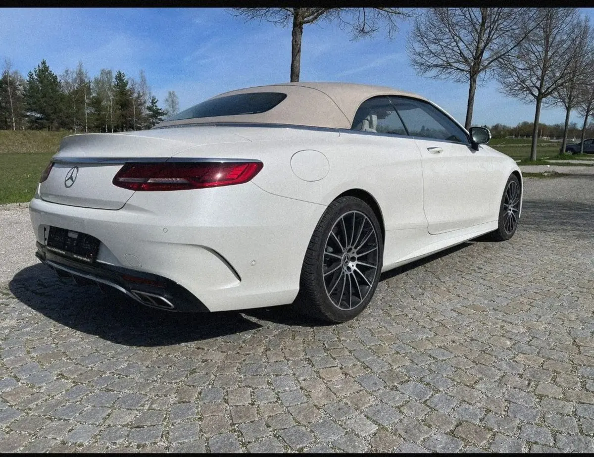 Mercedes Benz S560 Cabrio 2021, rear view — Florence Luxury Car Rental, Florence. Mercedes Benz S560 Cabrio in Florence Renting the 2021 Mercedes Benz S560 Cabrio in…