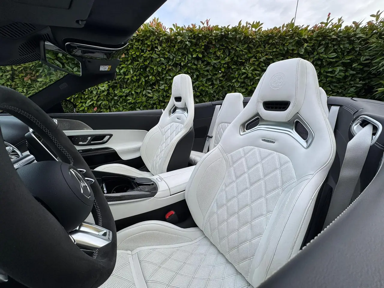 Mercedes Benz SL 63 AMG 2025, exterior — Florence Luxury Car Rental, Florence. Mercedes Benz SL 63 AMG in Florence Renting the 2025 Mercedes Benz SL 63 AMG in Florence…