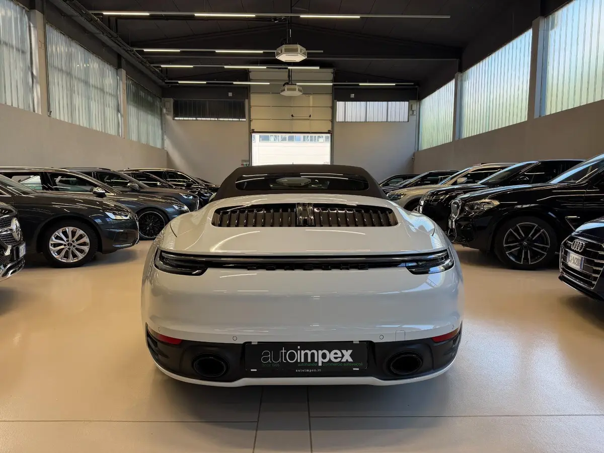 Porsche 911 Carrera S Cabrio (992) 2025, exterior — Florence Luxury Car Rental, Florence. Porsche 911 Carrera S Cabrio (992) in Florence Renting the 2025 Porsche 911 Carrera S…