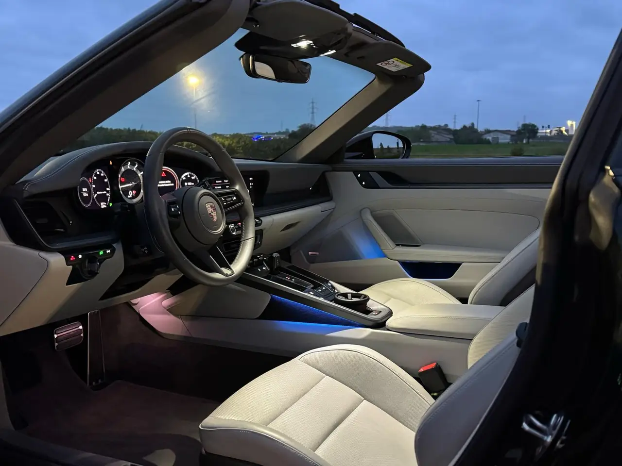 Porsche 911 Targa 2025, rear view — Florence Luxury Car Rental, Florence. Porsche 911 Targa in Florence The 2025 Porsche 911 Targa is available for rental in…
