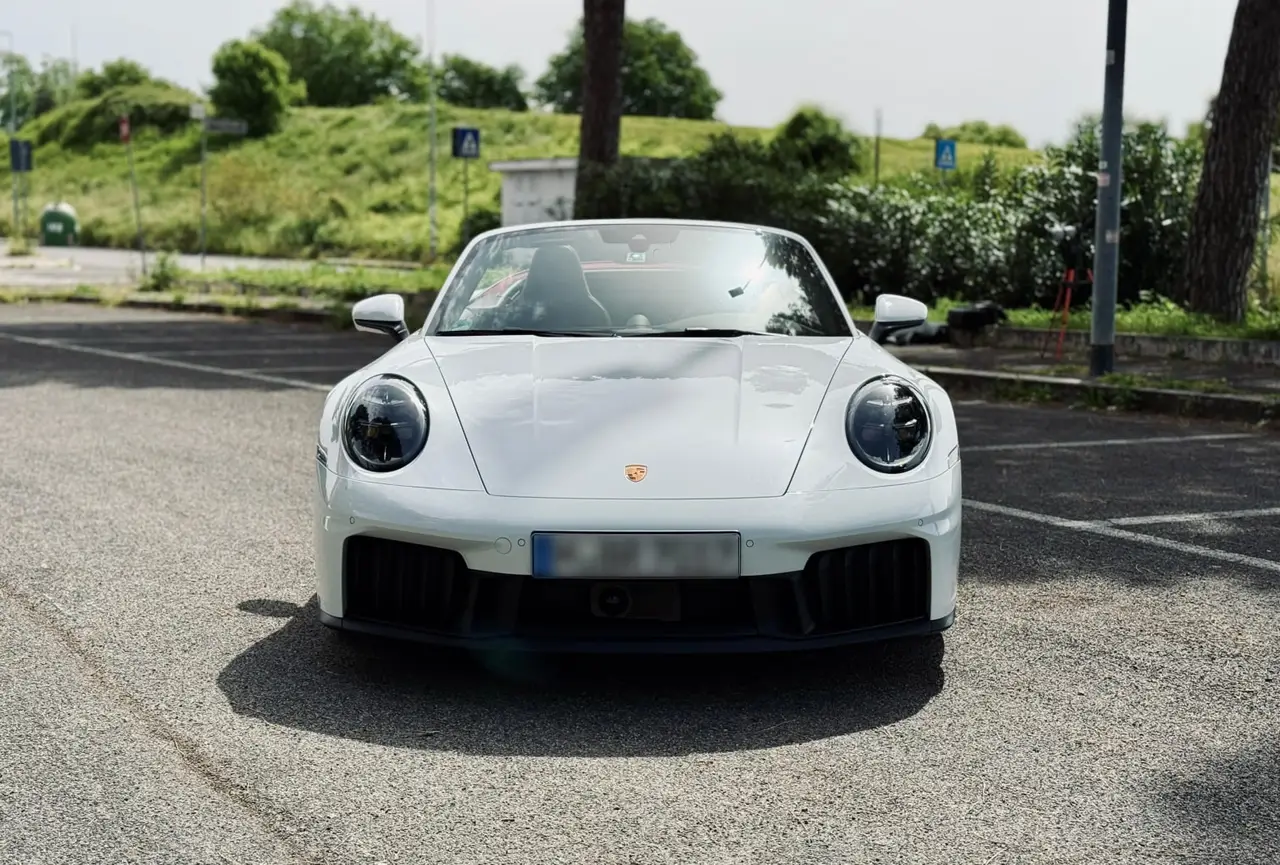 Porsche 992.2 Carrera 4 GTS Cabrio 2025, exterior — Florence Luxury Car Rental, Florence. Porsche 992.2 Carrera 4 GTS Cabrio in Florence Renting the 2025 Porsche 992.2 Carrera 4…