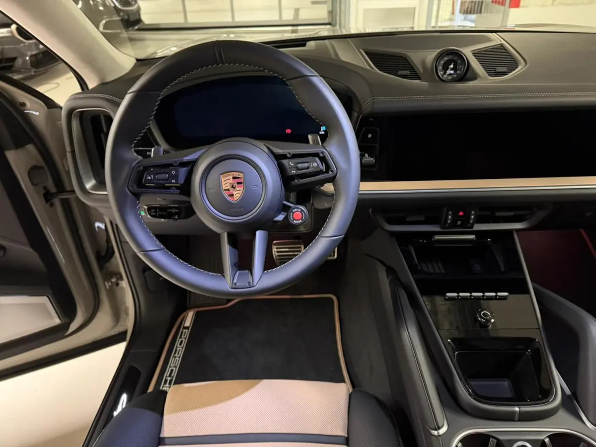 Porsche Cayenne Turbo E-Hybrid Coupé GT 2026, exterior — Florence Luxury Car Rental, Florence. Porsche Cayenne Turbo E-Hybrid Coupé GT in Florence Renting the 2026 Porsche Cayenne…