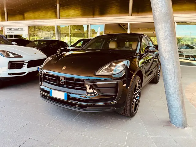Porsche Macan 2024 — Florence Luxury Car Rental, Florence