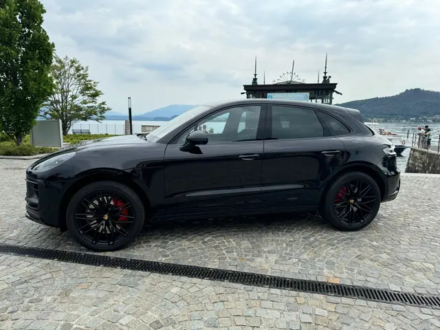 Porsche Macan GTS 2024 — Florence Luxury Car Rental, Florence