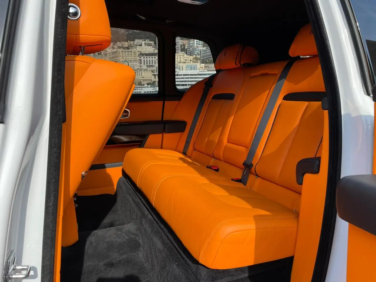 Rolls-Royce Cullinan 2022, exterior — Florence Luxury Car Rental, Florence. Villa-to-vineyard comfort for family days beyond the ZTL
