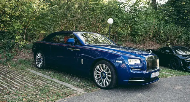 Rolls-Royce Dawn 2022 — Florence Luxury Car Rental, Florence